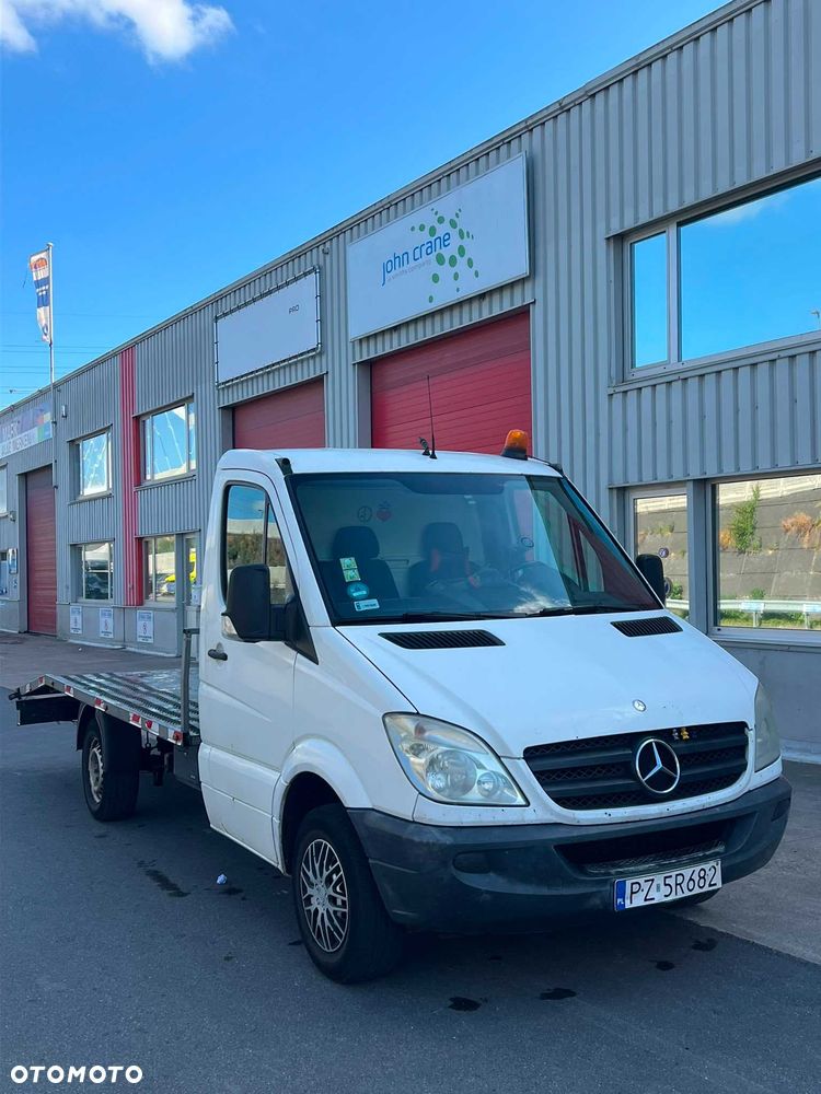Mercedes-Benz Sprinter - 1