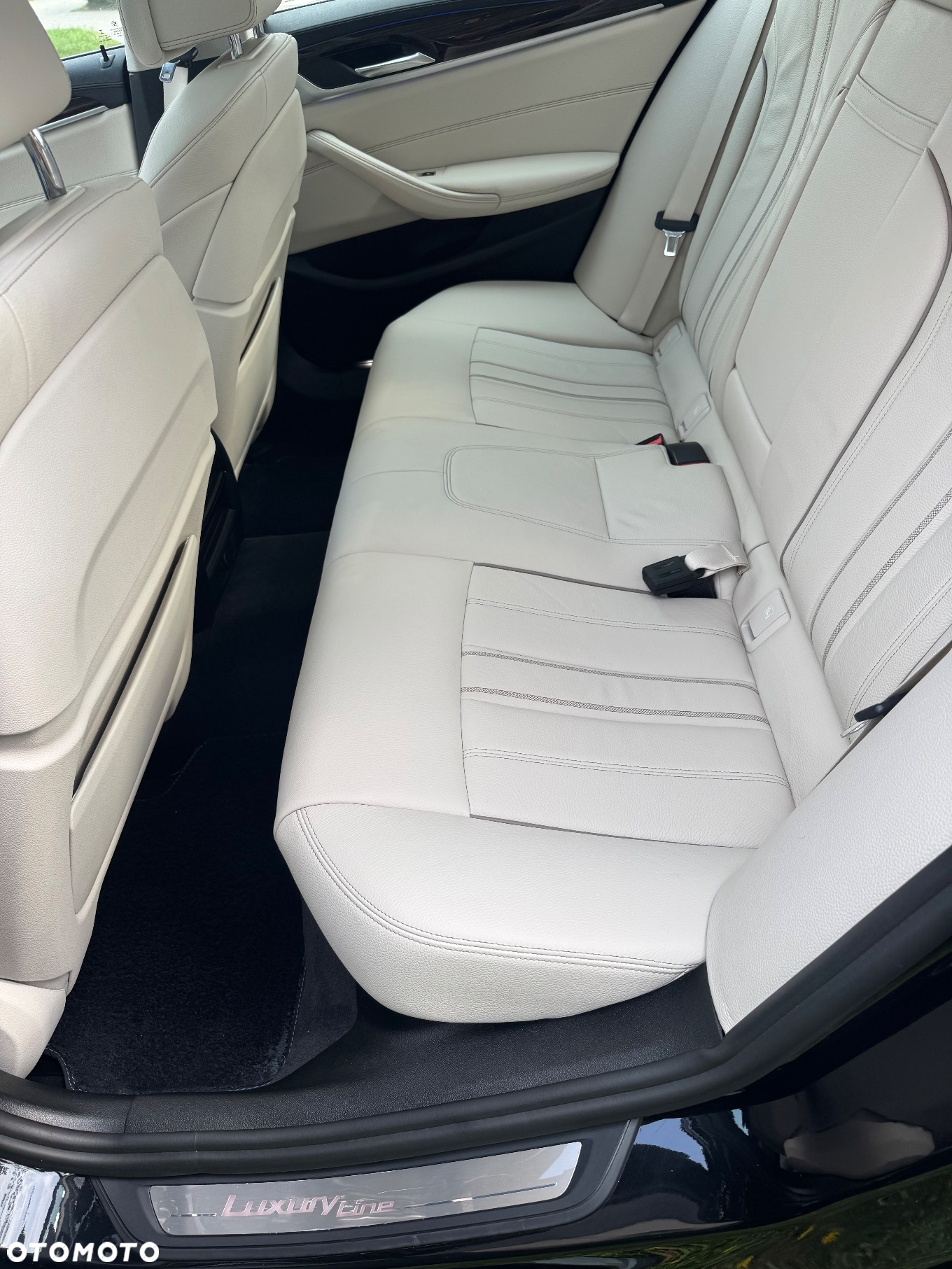 BMW Seria 5 530d Luxury Line sport - 33