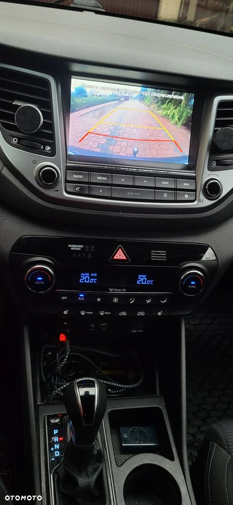 Hyundai Tucson 2.0 CRDi 4WD Automatik Advantage - 9