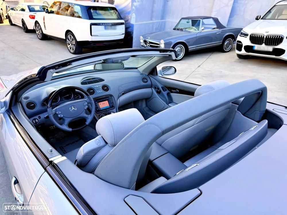 Mercedes-Benz SL 500 Standard - 28