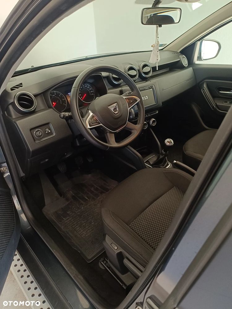 Dacia Duster 1.6 SCe Laureate S&S - 19