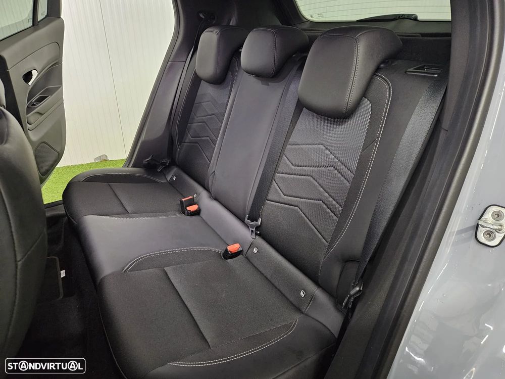 Jeep Avenger 1.2 GSE T3 Altitude - 24