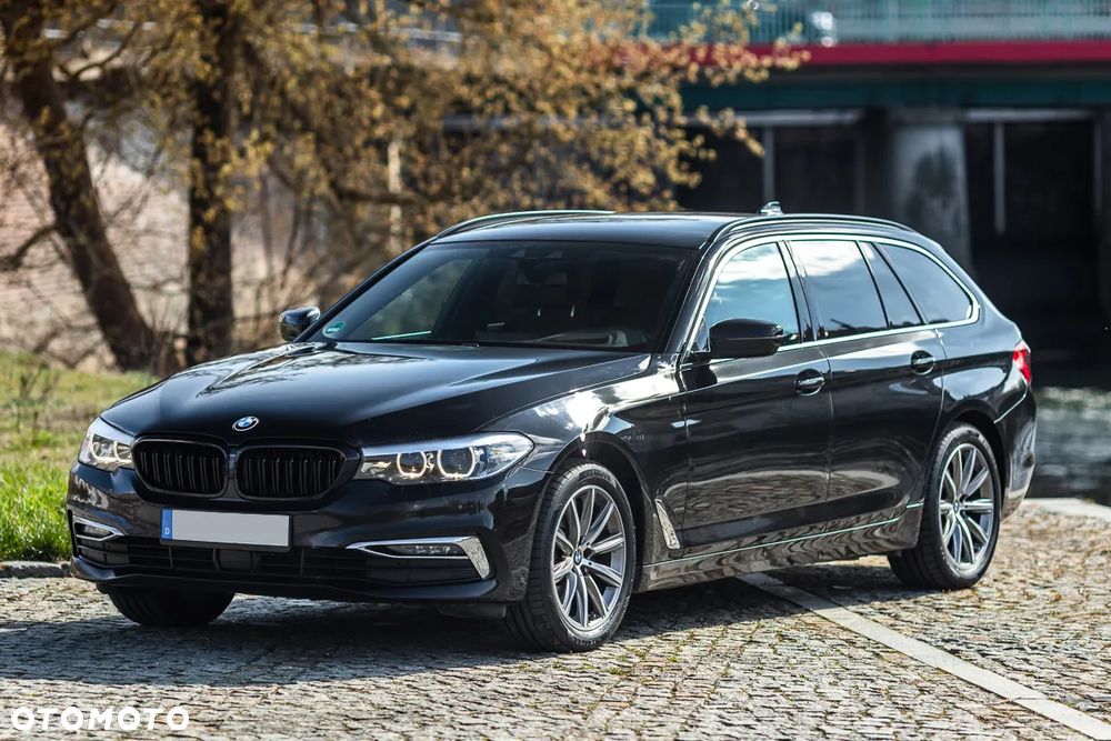 BMW Seria 5 520d xDrive Luxury Line sport - 3