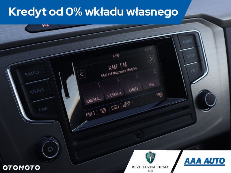 Volkswagen Passat - 13