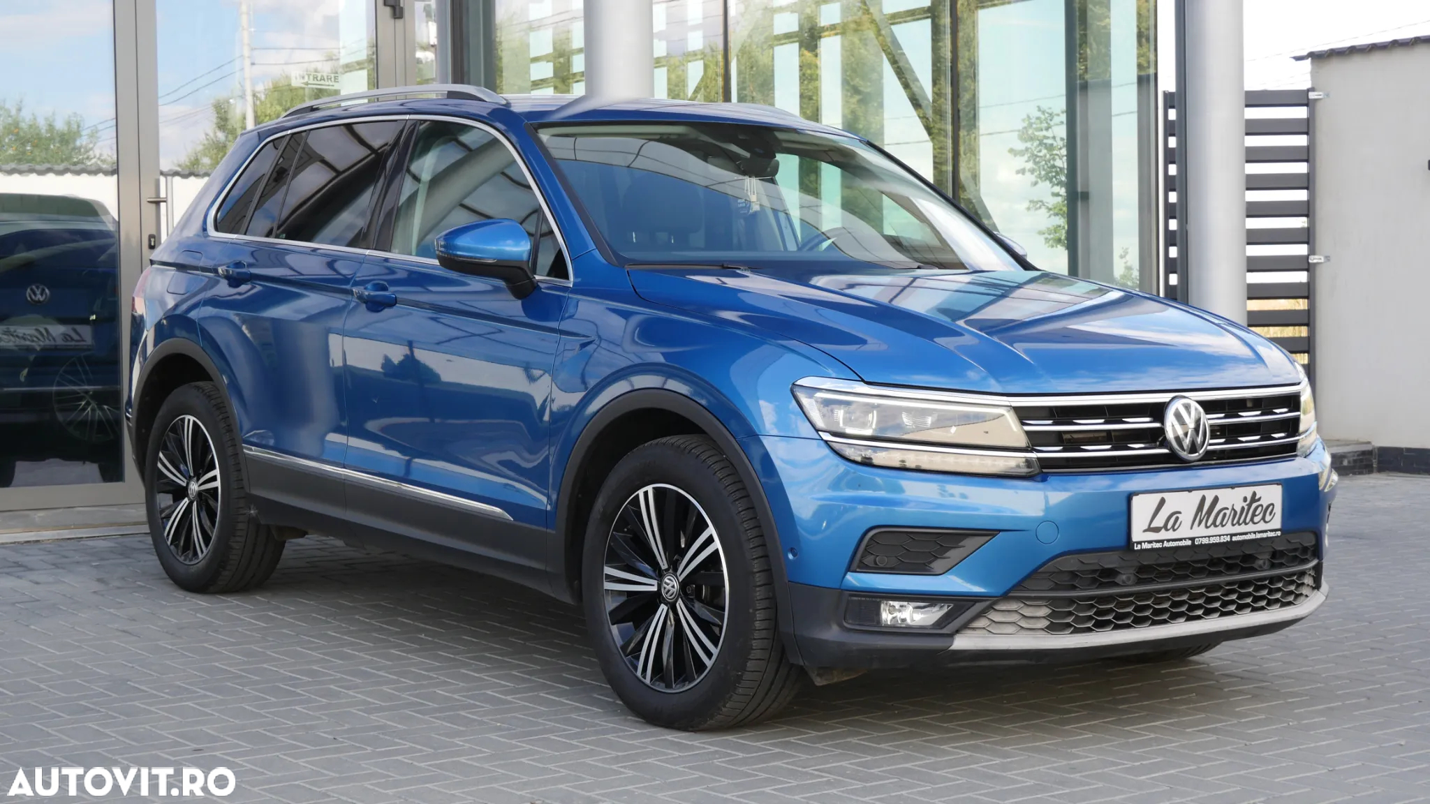 Volkswagen Tiguan - 2