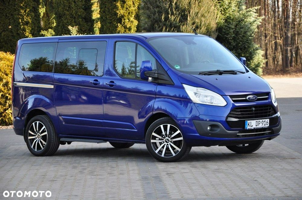 Ford Tourneo Custom - 10