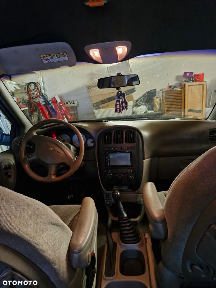 Chrysler Grand Voyager - 9