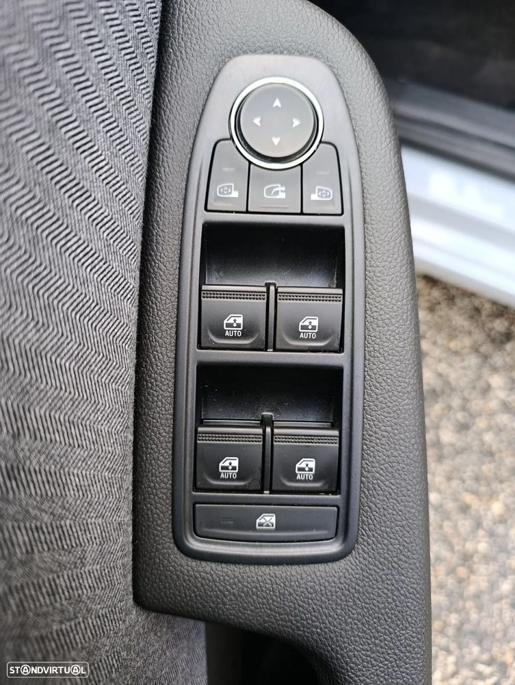 Renault Clio 1.0 TCe Techno Bi-Fuel - 14