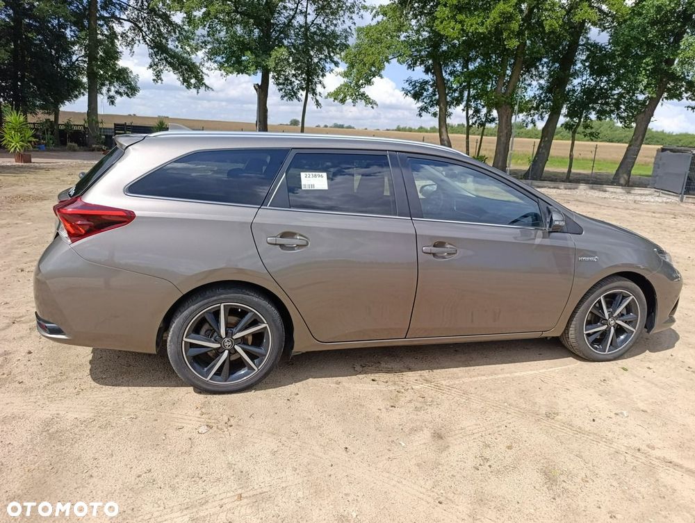 Toyota Auris - 19