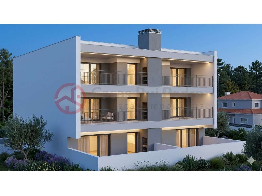 Apartamento T2 com Logradouro e Parqueamento - Grande imagem: 4/5