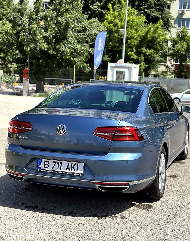Volkswagen Passat - 5