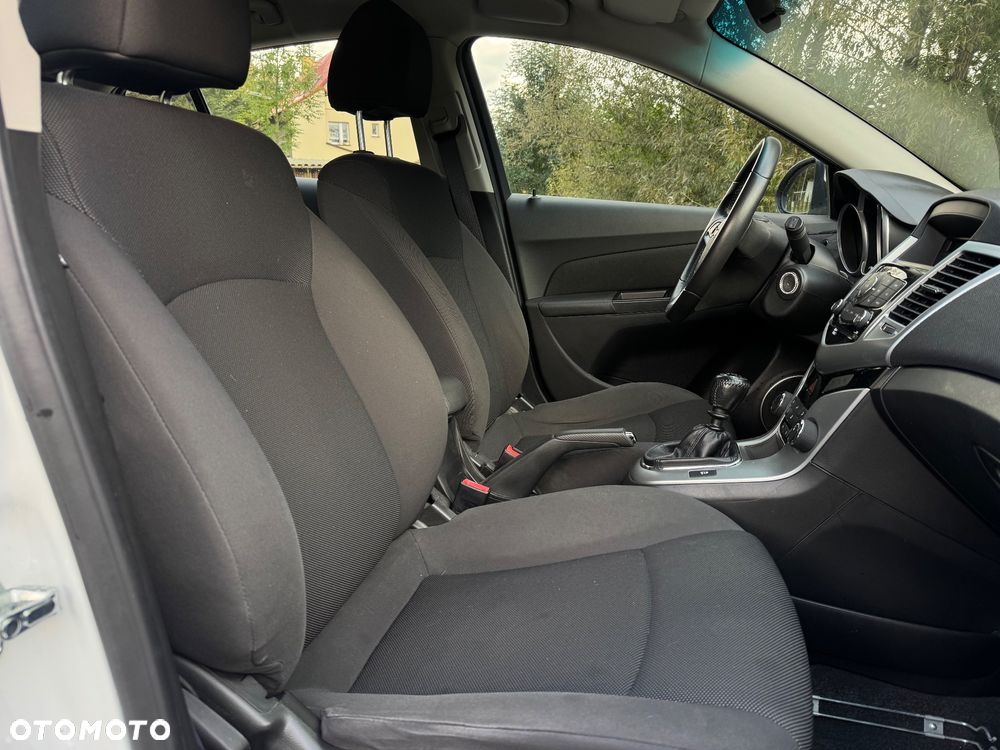 Chevrolet Cruze 1.6 LS - 7