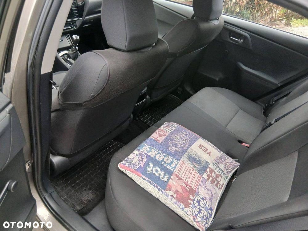 Toyota Auris - 5