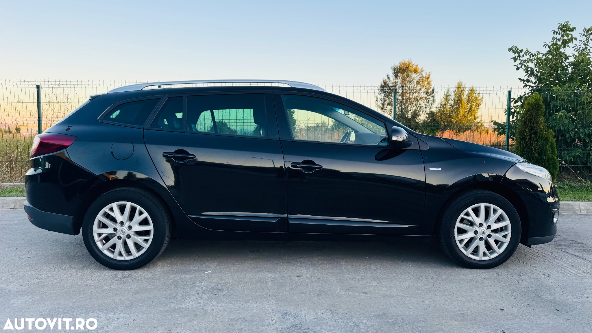 Renault Megane ENERGY dCi 110 Start & Stop Bose Edition - 11