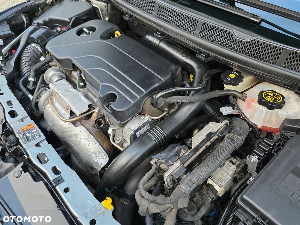 Opel Astra 1.4 Turbo Edition - 34