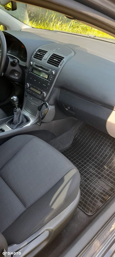 Toyota Avensis 2.2 D-4D Premium - 7