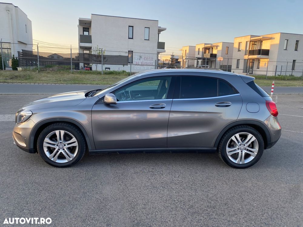 Mercedes-Benz GLA 220 CDI 4MATIC 7G-DCT - 4