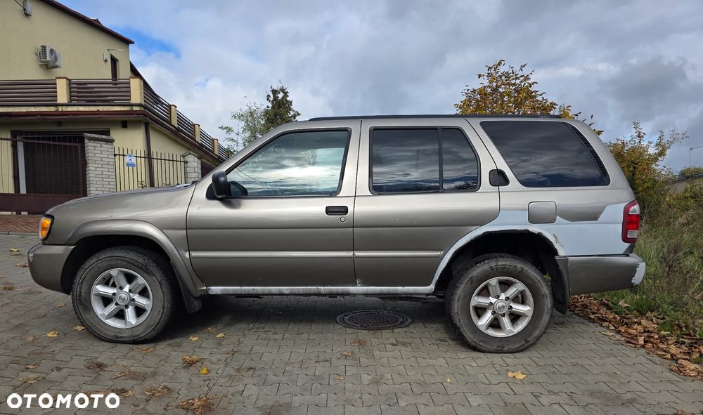 Nissan Pathfinder 3.5 V6 - 5