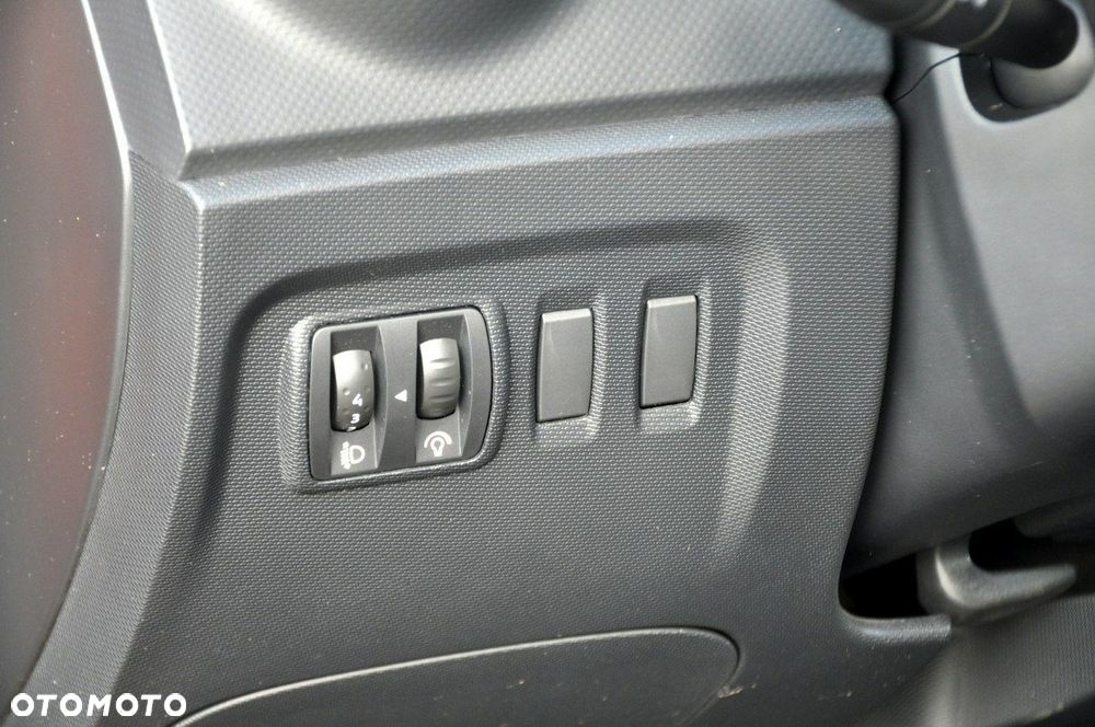 Renault Captur - 36
