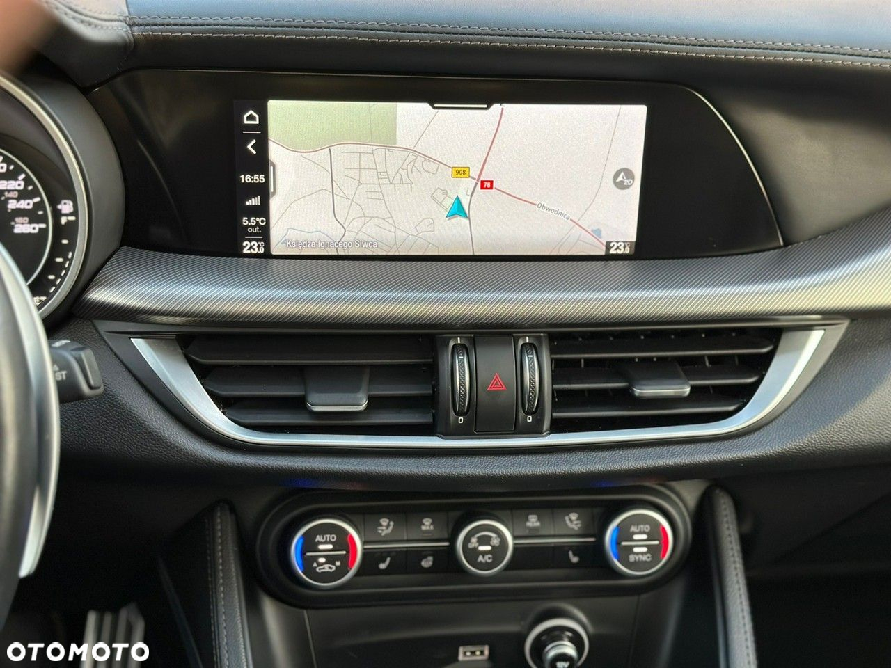 Alfa Romeo Stelvio 2.0 Turbo 16V AT8-Q4 Super - 31