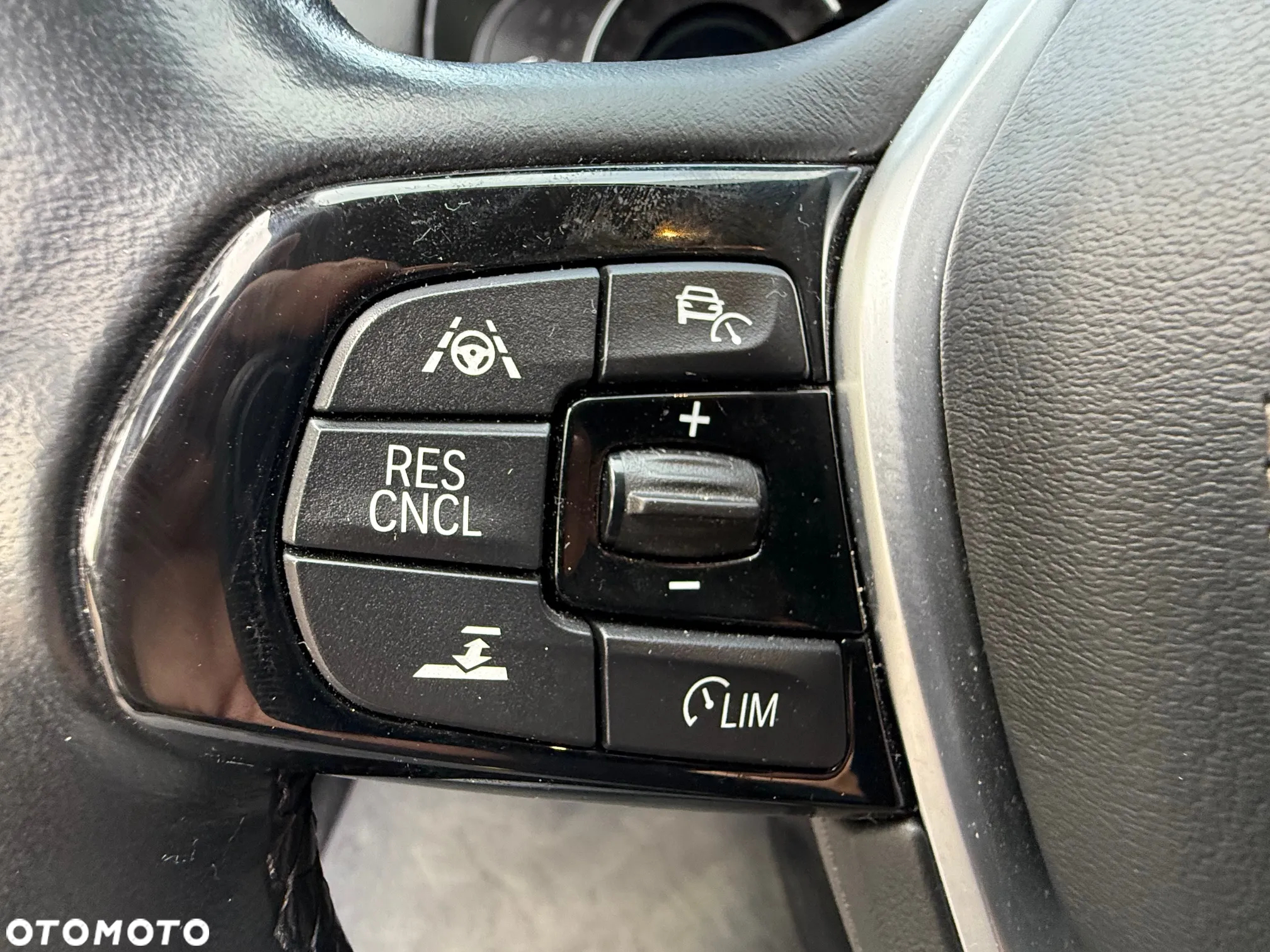 BMW Seria 5 520d Touring - 13