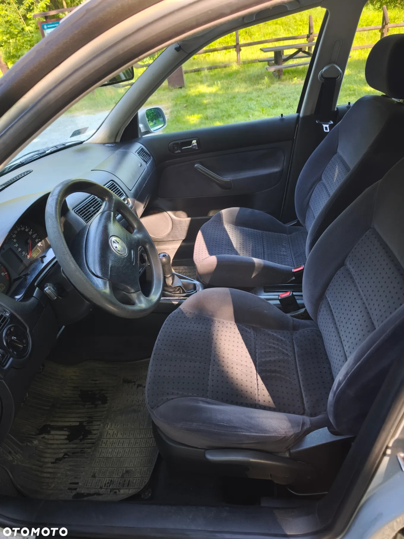 Volkswagen Golf 1.6 - 8