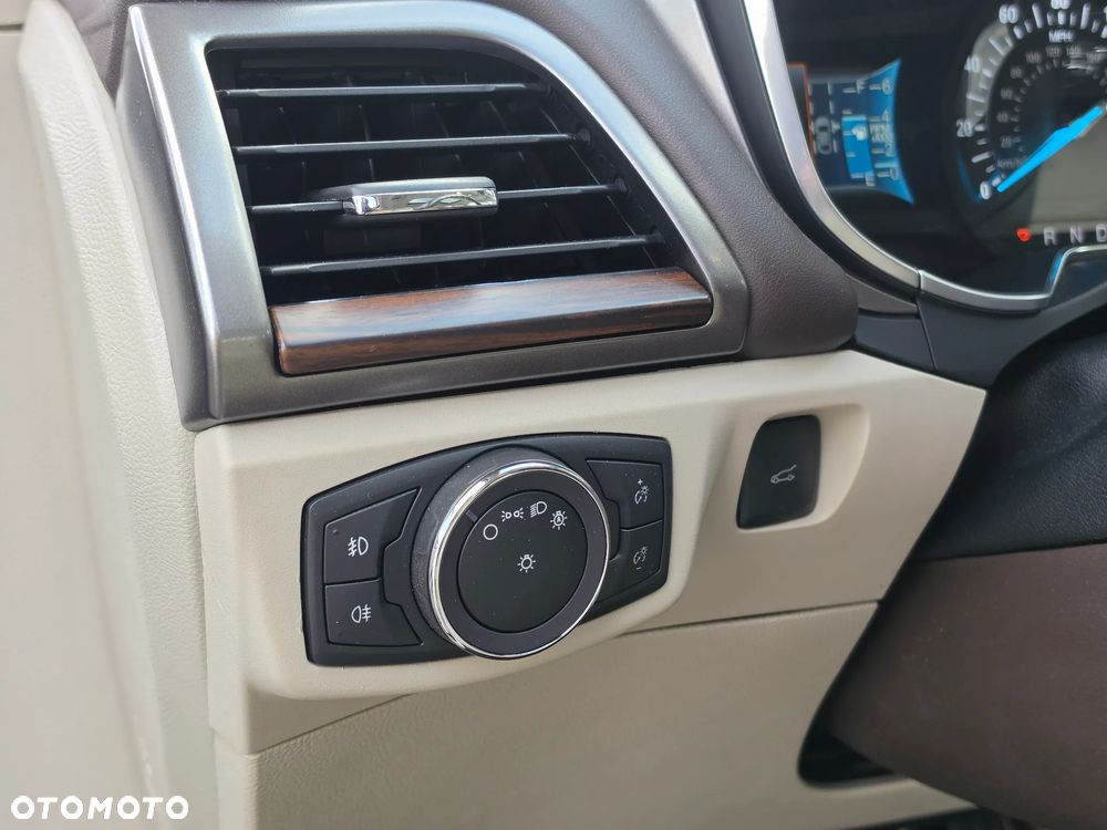 Ford Fusion - 19