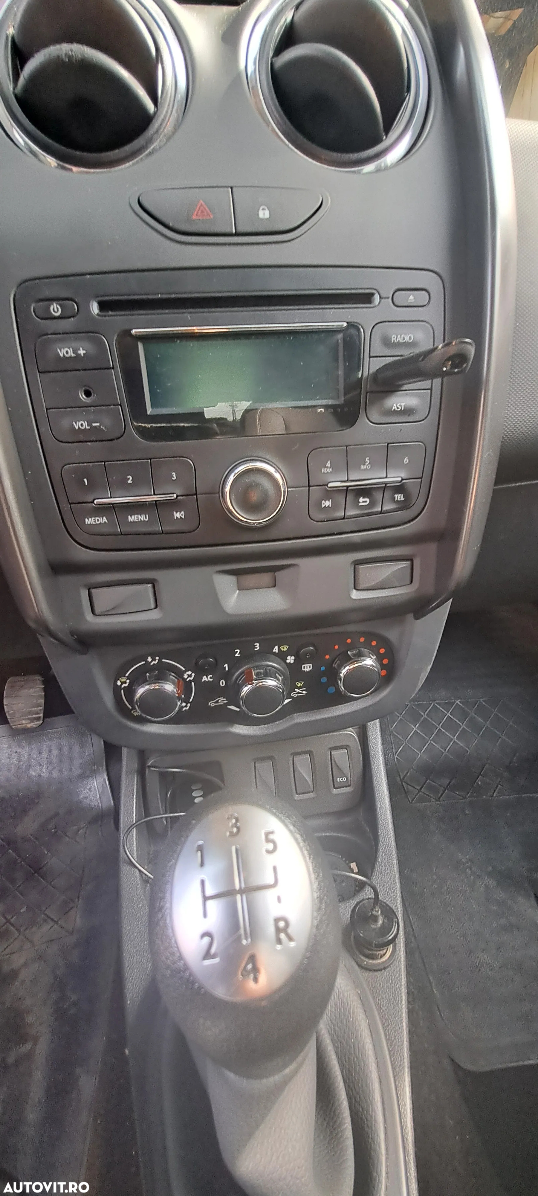 Dacia Duster 1.6 4x2 - 8