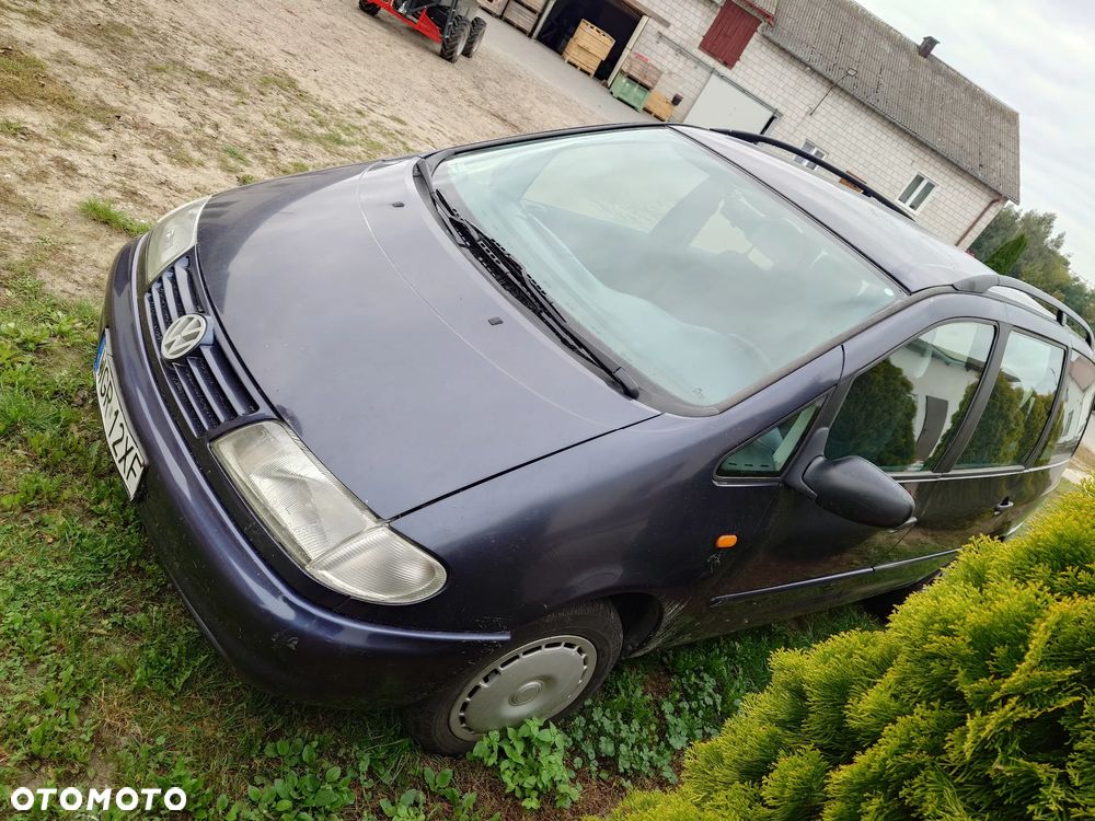 Volkswagen Sharan 1.9 TDI GL - 2