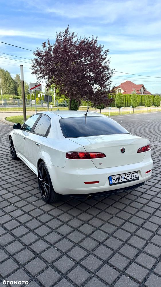 Alfa Romeo 159 1.9 JTDM 16V DPF ti - 12