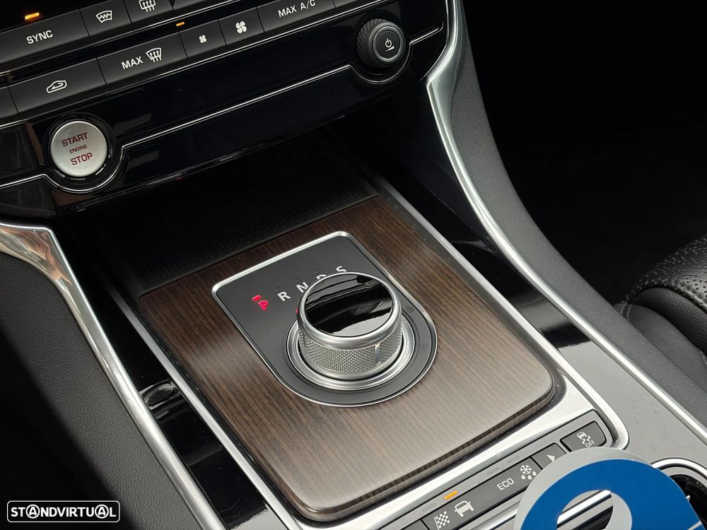 Jaguar XF 20d Aut. Prestige - 36