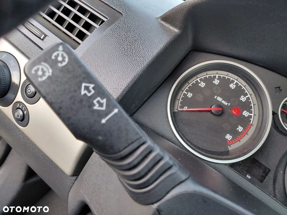Opel Astra - 24