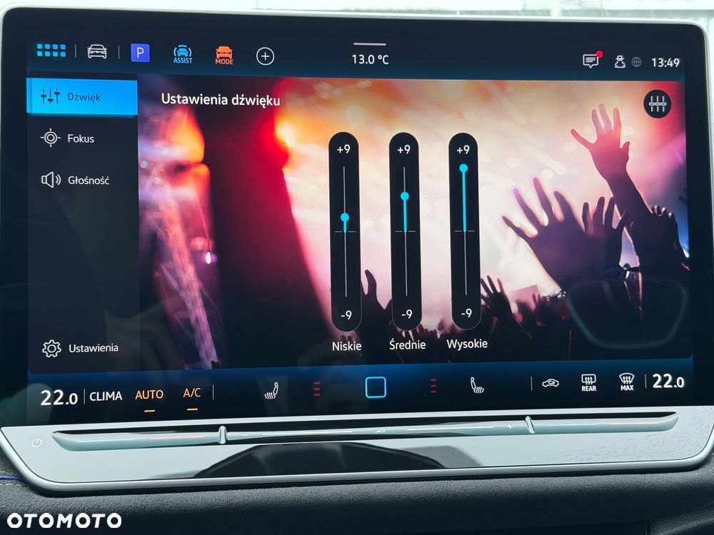 Volkswagen Passat Variant 2.0 TDI SCR DSG R-Line - 33