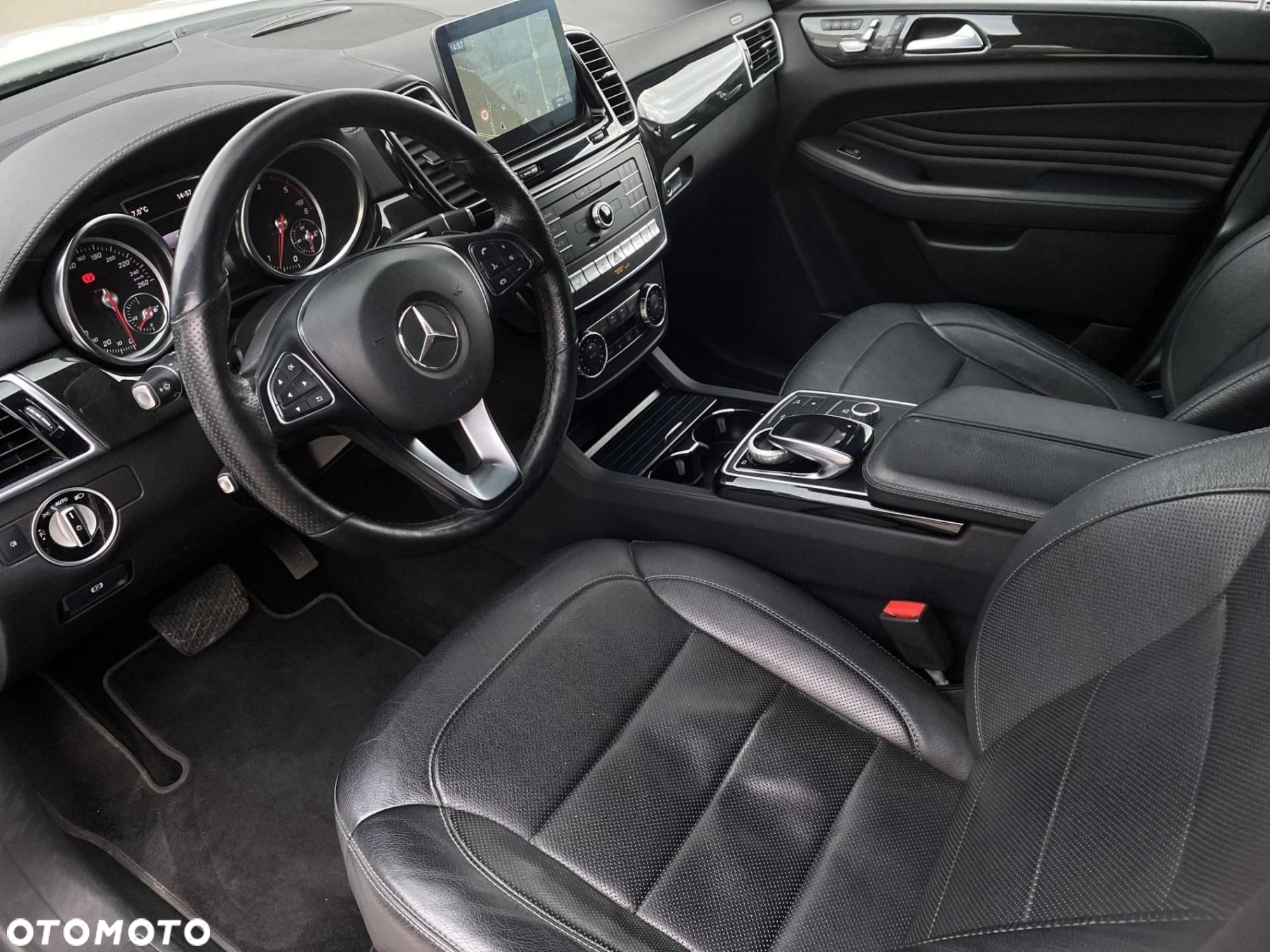 Mercedes-Benz GLE - 9