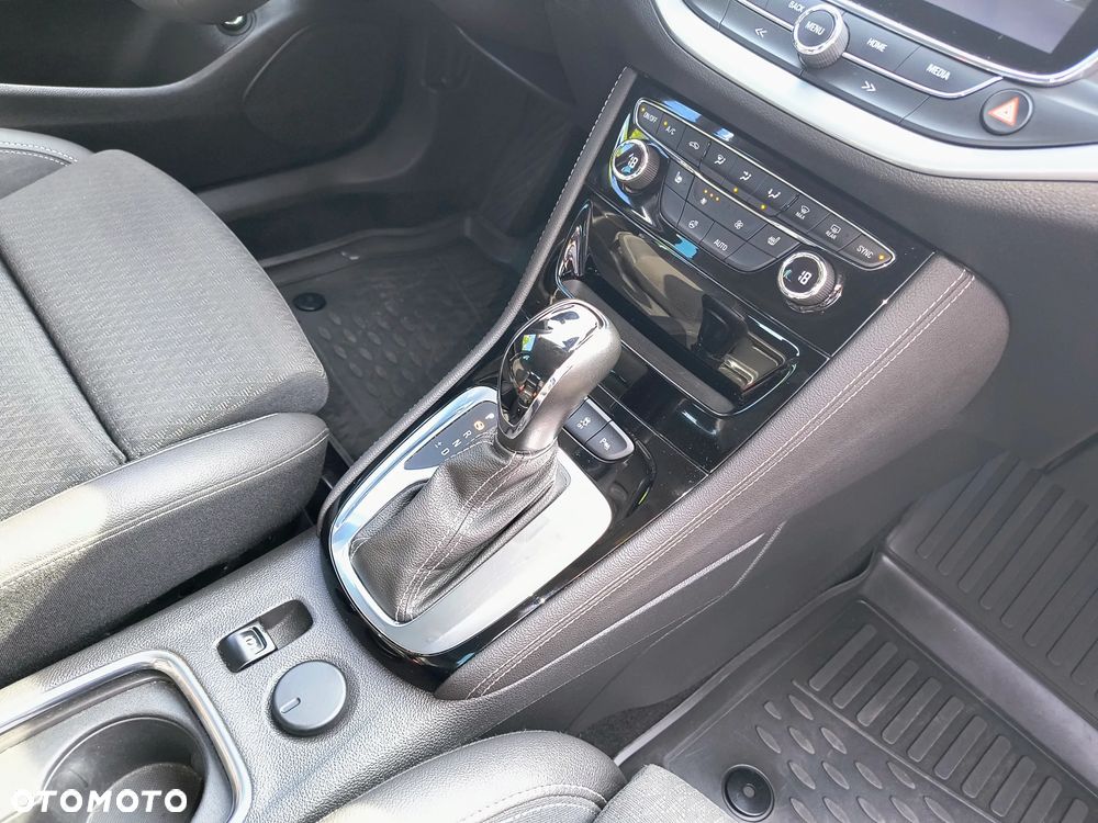 Opel Astra - 18