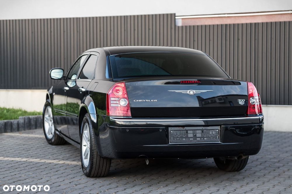 Chrysler 300C - 7