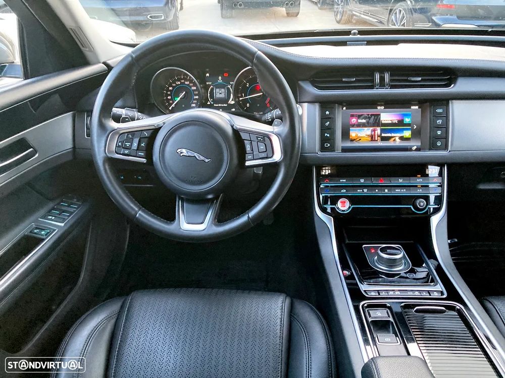 Jaguar XF Sportbrake 2.0 D Pure Aut. - 10