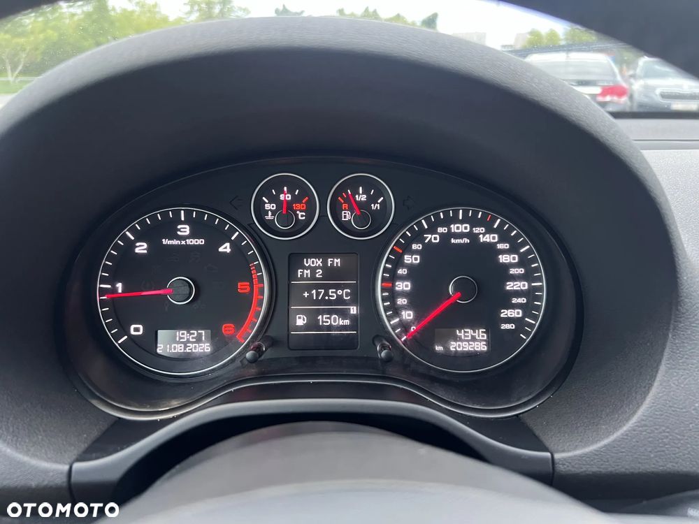 Audi A3 3-drzwiowe 1.6 TDI DPF Ambition - 16