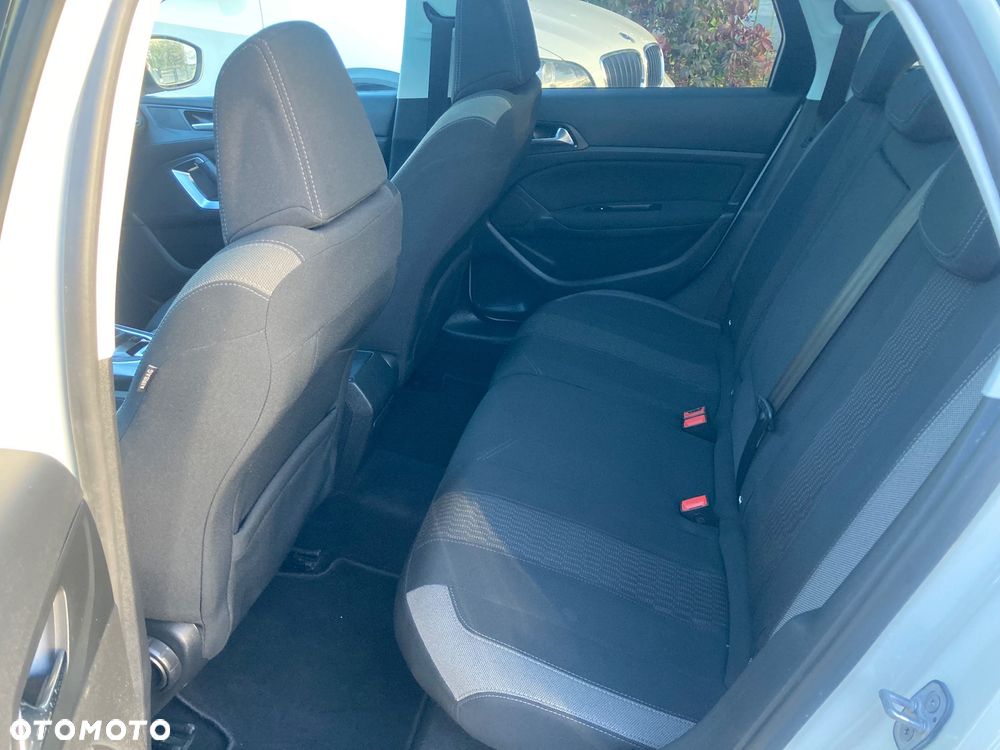 Peugeot 308 SW BlueHDi 120 Stop & Start Style - 9