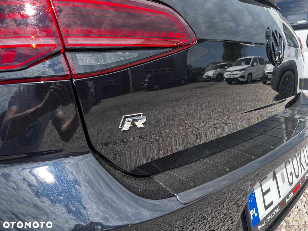 Volkswagen Golf - 40