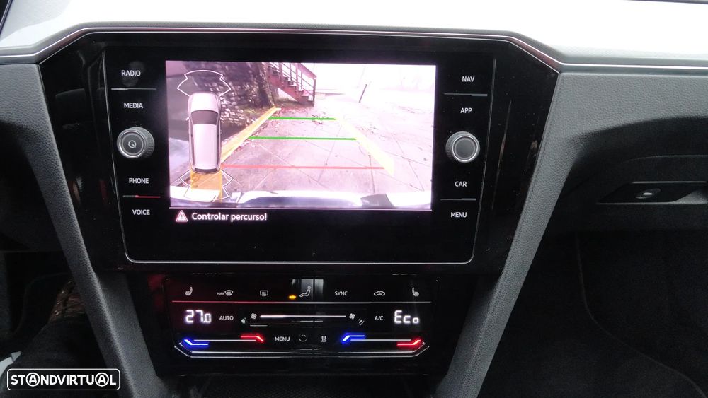 VW Passat Variant - 18