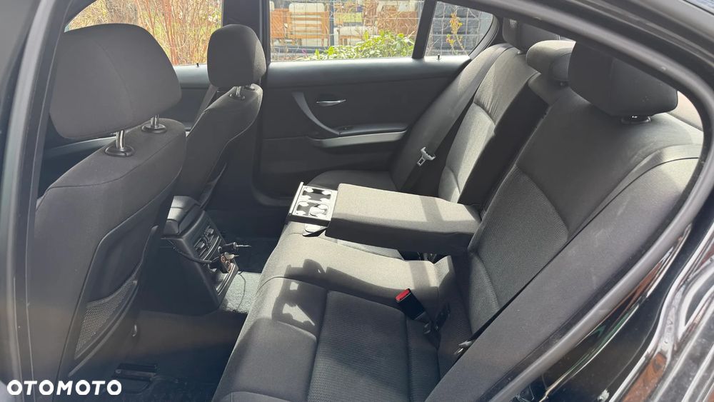 BMW Seria 3 - 18