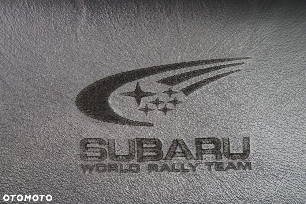 Subaru Legacy - 32