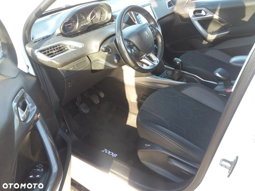 Peugeot 2008 1.2 VTi/Pure Tech Access - 7