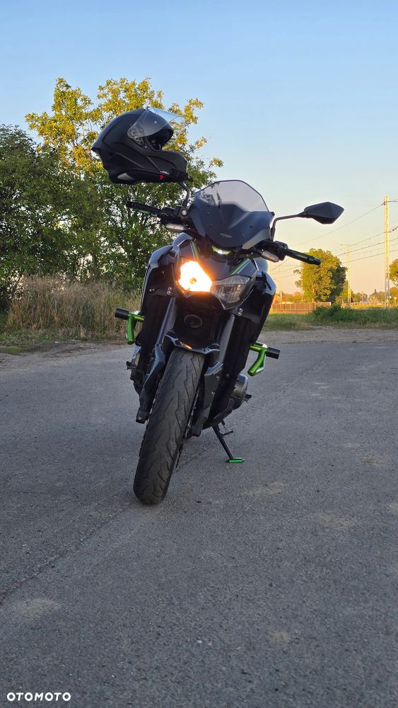 Kawasaki Z 900 - 8