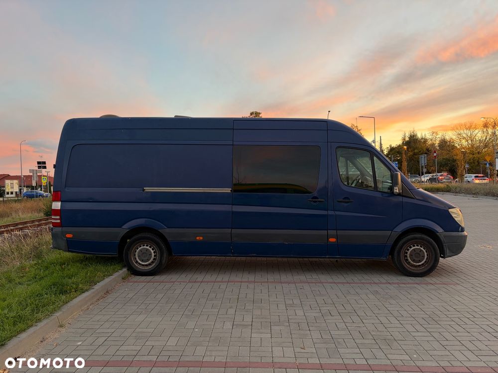 Mercedes-Benz Sprinter - 26