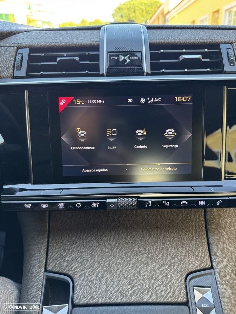 DS DS7 Crossback - 21