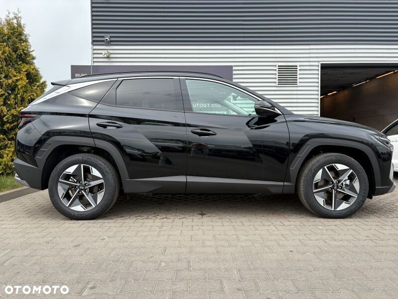 Hyundai Tucson 1.6 T-GDi HEV Executive 2WD - 23