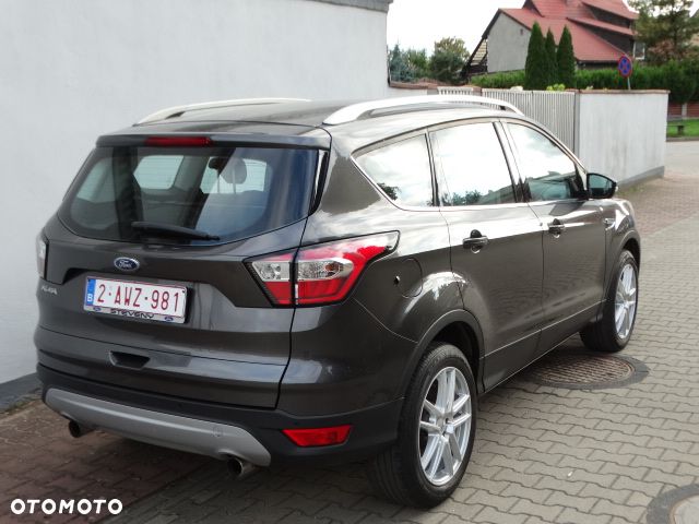 Ford Kuga - 8