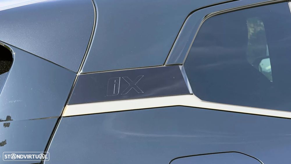 BMW iX xDrive 40 - 27